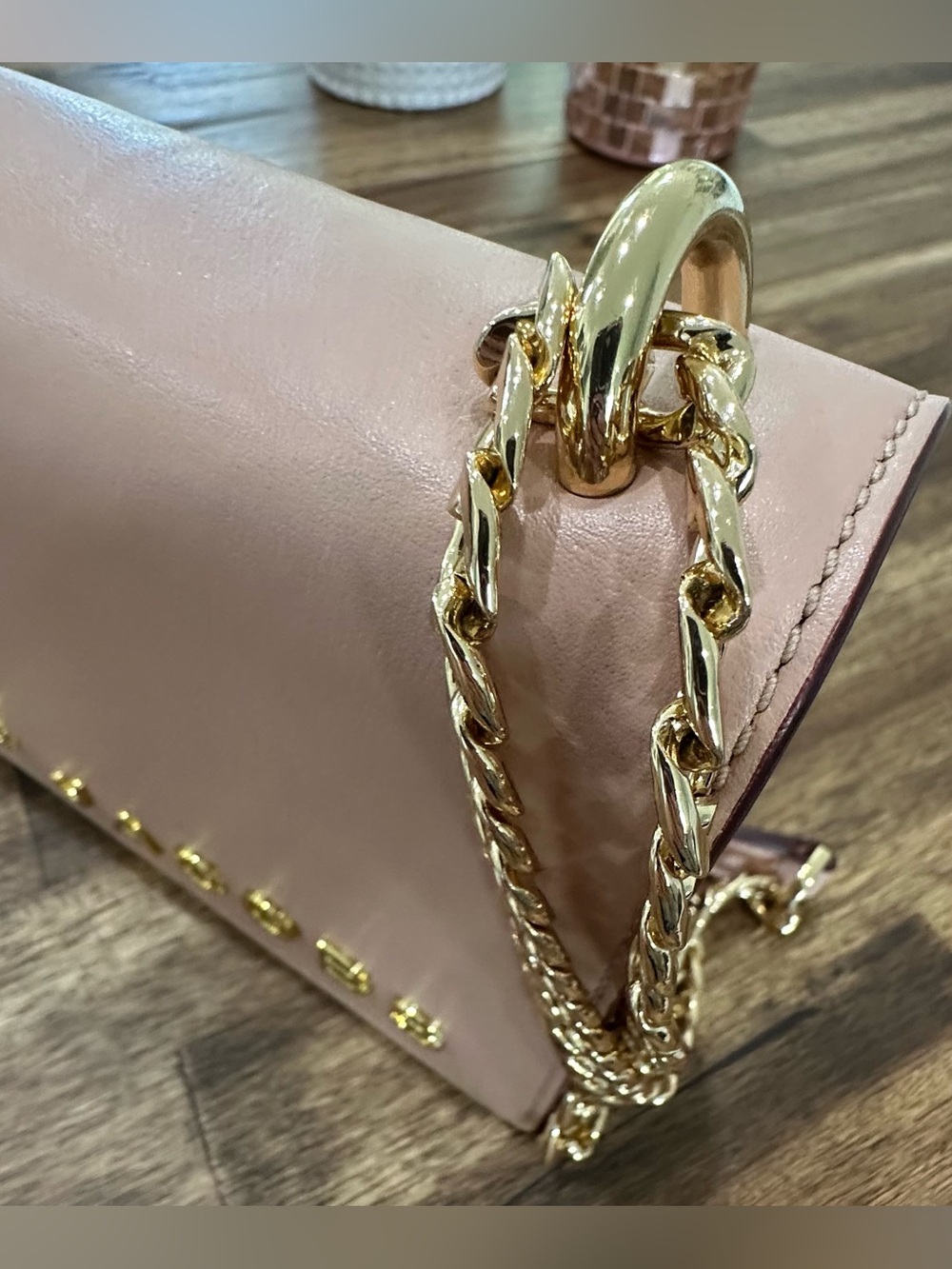 Authentic Marc Jacobs Blush Pink Leather Crossbody with Gold Logo - Picture 13 of 16